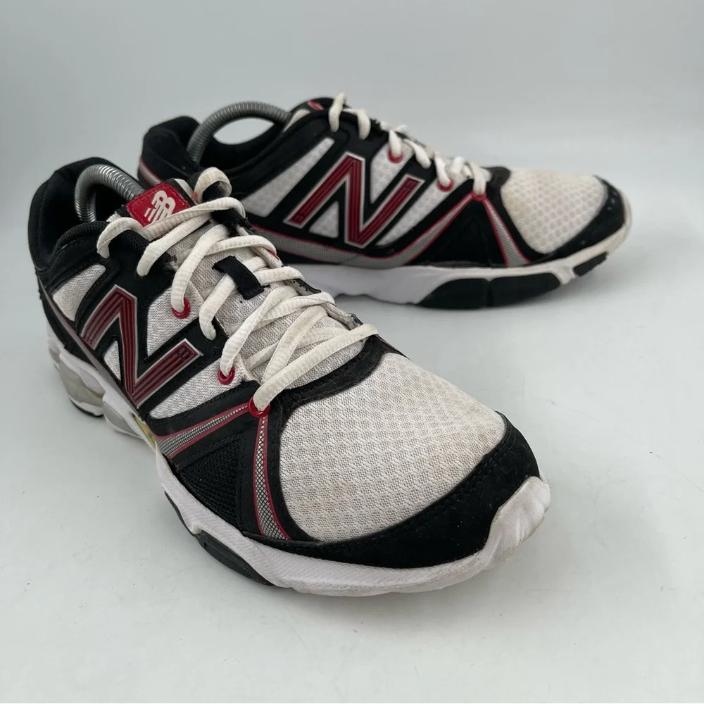 New Balance Men’s 758 Athletic Black White Red Low Top Lace-Up Shoes - Size 9.5